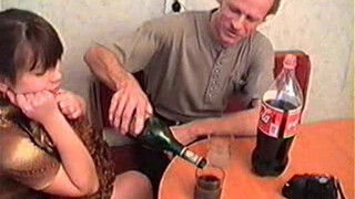 Девушки в юбках